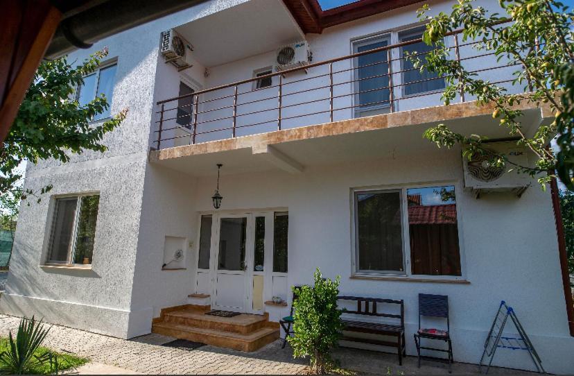 Hotel Vila Jean Bart à Mangalia Extérieur photo